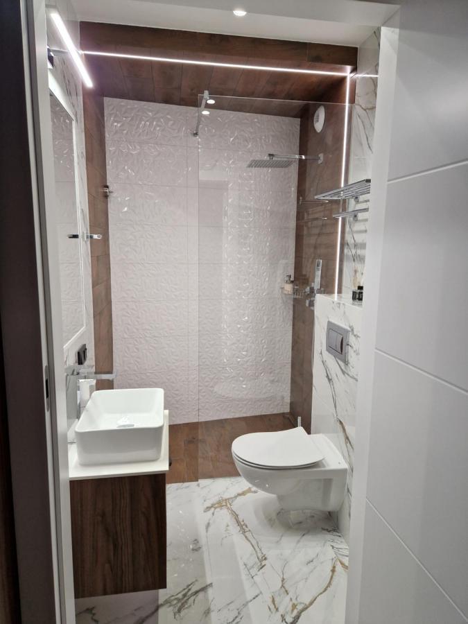 Brossa Apartments, 24H Self Check In, Klima, Aircond วรอตซวาฟ ภายนอก รูปภาพ