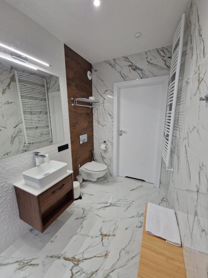 Brossa Apartments, 24H Self Check In, Klima, Aircond วรอตซวาฟ ภายนอก รูปภาพ